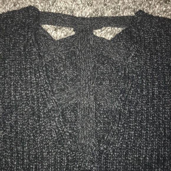 Urban outfitters sweater - Picture 3 of 4